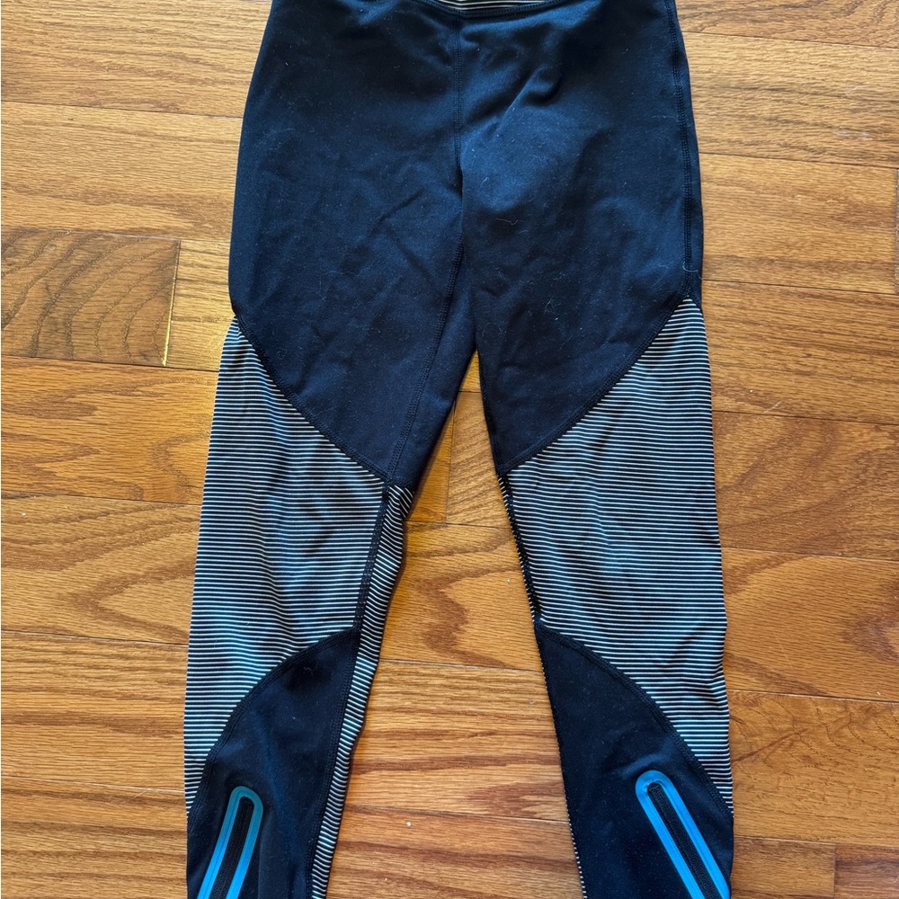 Kids Zella Leggings with stripes & Blue Accents